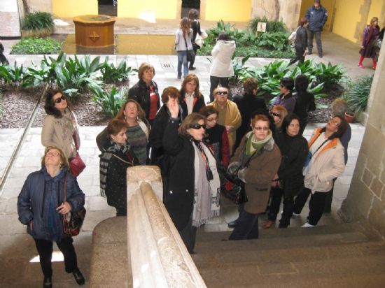 El pasado fin de semana 24 mujeres alhameas se embarcaban en un viaje a Barcelona por la Ruta de las Donas