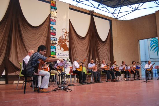 La Semana de Mayores finaliz con el Festival de Msica y Folklore 