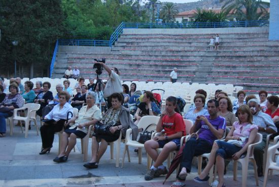 La Semana de Mayores finaliz con el Festival de Msica y Folklore 