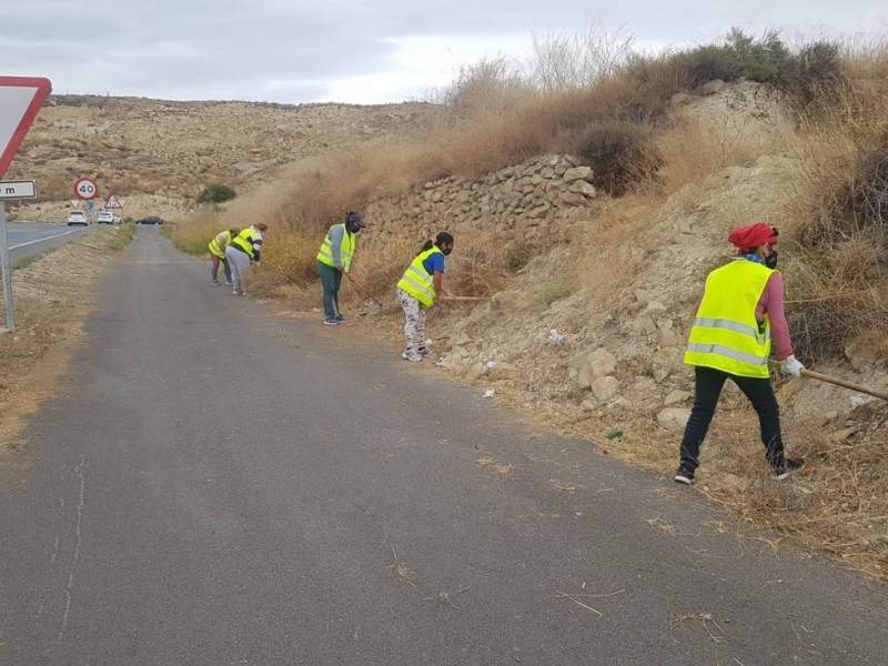 Consejos Comarcales de Empleo: actuaciones para la conservación de espacios públicos y zonas verdes en Alhama de Murcia