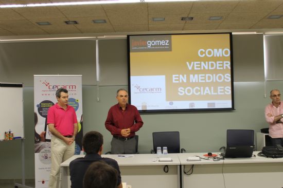El Centro Local de Empleo acogi un taller para autnomos encaminado a promocionar su negocio a travs de las redes sociales 
