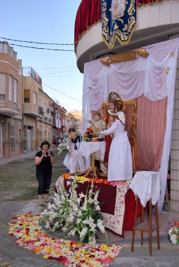 El Corpus procesion entre juncos un ao ms 