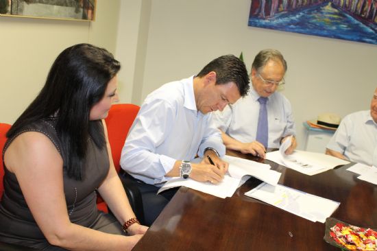 El Ayuntamiento firma, un año más, el convenio con la Fundación Francisco Munuera 