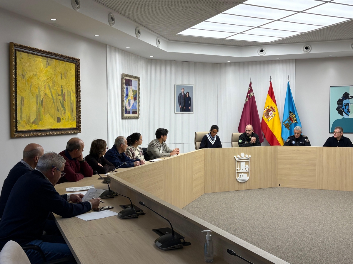 El Ayuntamiento activa el CECOPAL ante la alerta naranja de fuertes vientos