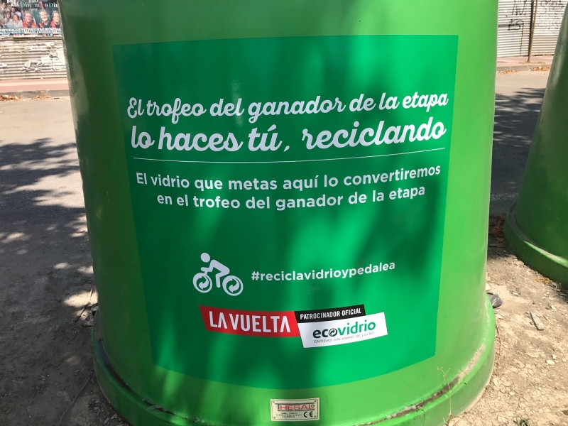 Ecovidrio y el Ayuntamiento de Alhama animan a los vecinos a participar en el trofeo reciclado para La Vuelta