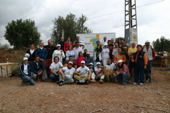Los voluntarios ambientales comenzaron la campaña “Limpiar el Mundo 2008” limpiando la Rambla Celada 