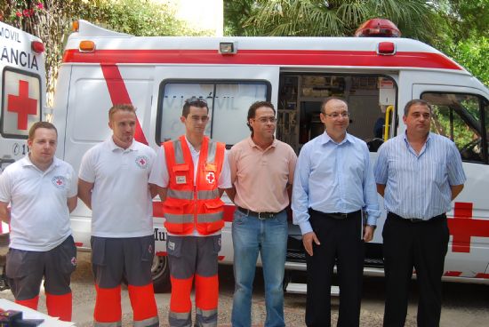 El Ayuntamiento firma un convenio con Cruz Roja que hace posible la disponibilidad de una ambulancia ms en el municipio 