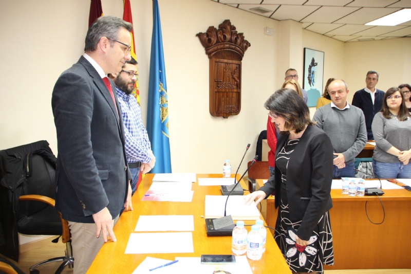 Isabel Cava toma posesin como nueva concejala del Ayuntamiento