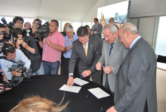Paramount, PREMURSA y el Gobierno Regional ratifican la construccin del parque temtico ms importante de Europa en Alhama de Murcia 