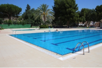 Presentación de los cursos de verano 2022 de la piscina municipal