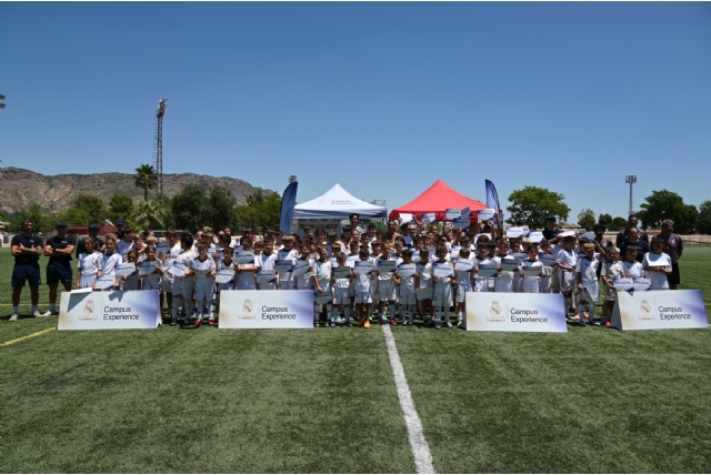 Alhama de Murcia clausura con éxito el primer Campus de la Fundación Real Madrid Alhama de Murcia clausura con éxito el primer Campus de la Fundación Real Madrid