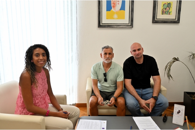 El Ayuntamiento renueva su colaboración con el Club INIA Salvamento y Socorrismo