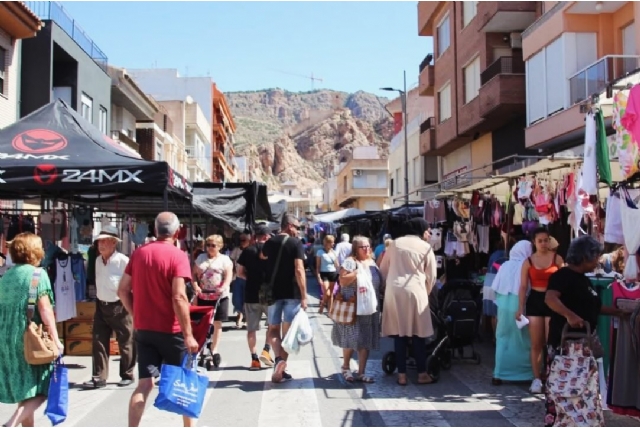 El mercado semanal pasa al lunes 8 de junio por el festivo regional