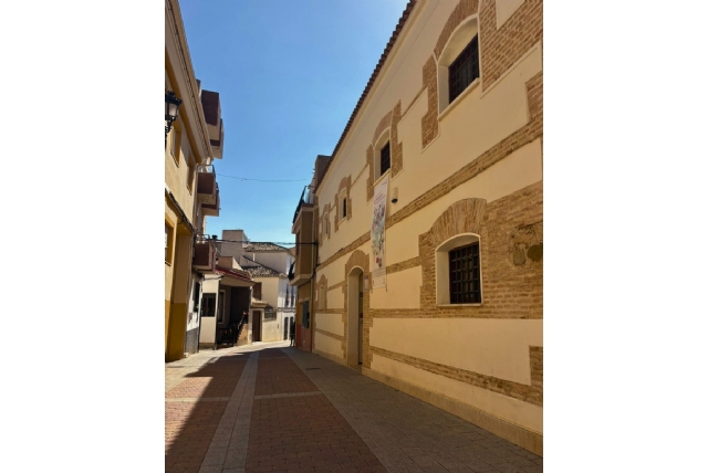  Correos reabre su oficina en Alhama de Murcia