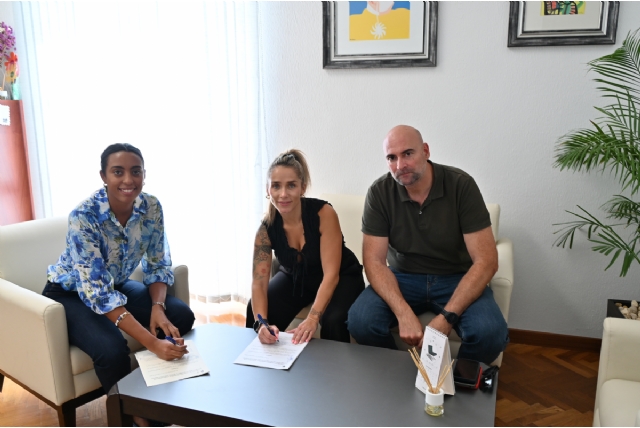 El Ayuntamiento destina 40.000 euros al Alhama CF-ElPozo para apoyar el fútbol femenino