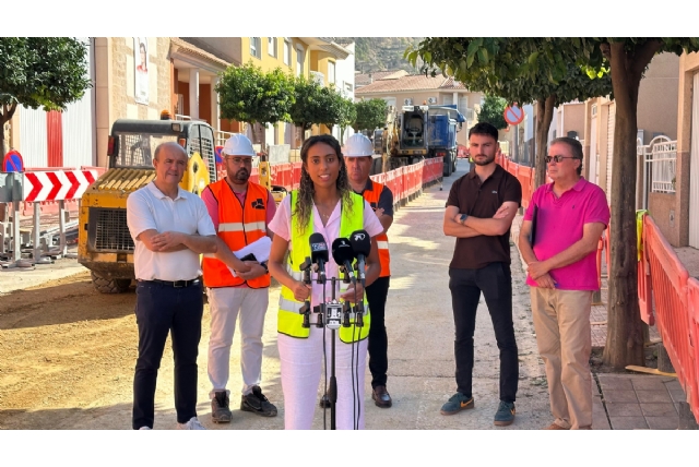 El Ayuntamiento invierte más de 2,2 millones de euros en la renovación de redes de agua y saneamiento en el Barrio de San Andrés