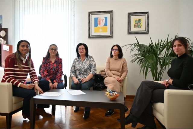 Convenio firmado con AFEMTO para la atención en salud mental infantojuvenil en Alhama Convenio firmado con AFEMTO para la atención en salud mental infantojuvenil en Alhama