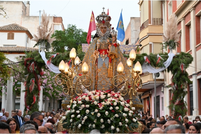 Alhama de Murcia recibe por primera vez a la Virgen de la Fuensanta en su peregrinación hacia el centenario de su coronación