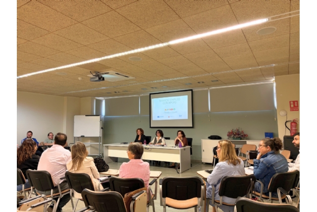 La Red Alhameña de Acción para la Inclusión Social plantea medidas para favorecer la contratación