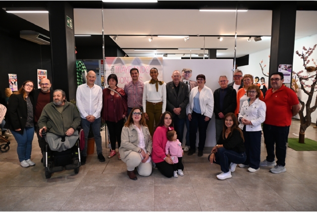 La exposición “Mayeando con los Corremayos Mayores” reúne la memoria de la fiesta y abre sus puertas en la Casa de la Cultura
