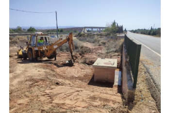 Inicio de los trabajos de limpieza de cunetas en la CN-340