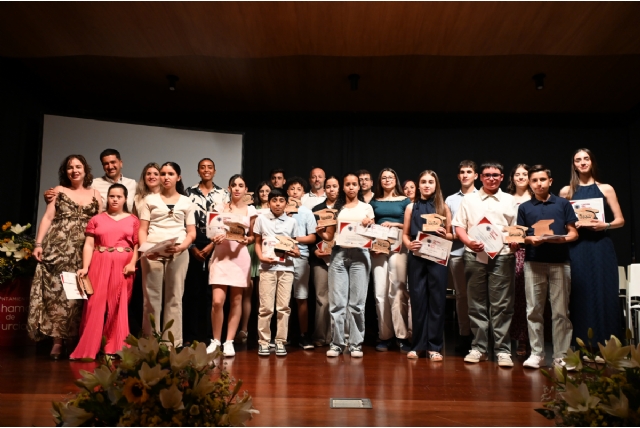 Alhama recupera los Premios a la Cultura del Esfuerzo con una gala multitudinaria en la Casa de la Cultura