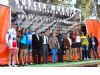 El alcalde de Alhama entregó trofeo al colombiano Nairo Quintana, ganador de la etapa con meta en la localidad 