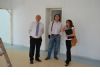 El alcalde y el edil de Educación visitan la reestructuración del Colegio Público de El Berro