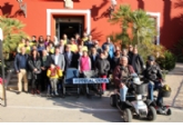 Cerca de 200 personas de 23 asociaciones participan en la marcha a favor de las personas con movilidad reducida