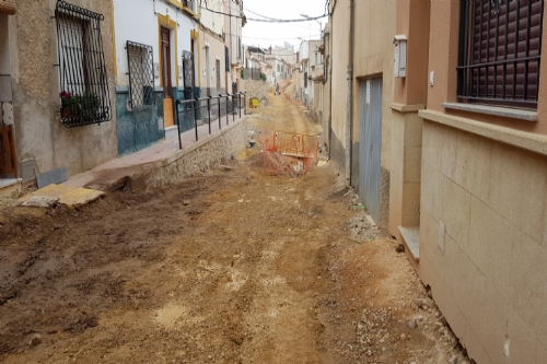 Asfaltado de la avenida de España y obras en calle Parricas y Juan Carlos I