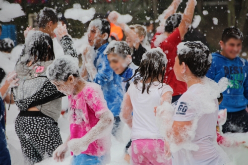 Fiesta de la espuma Los Mayos