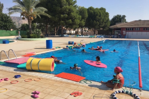 Finaliza curso verano piscina