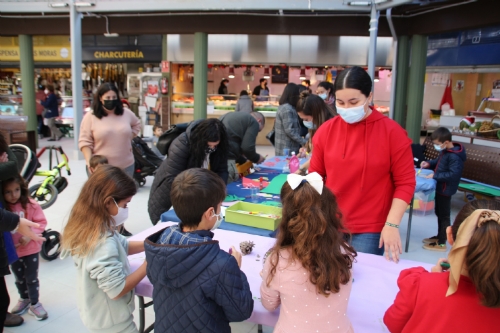 Talleres infantiles en la plaza de abastos