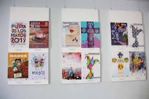 Los Mayos 2019 exposición de carteles participantes Mayos 2019