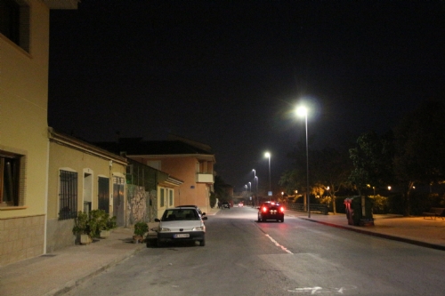 Cambio de luminarias en varios barrios de Alhama