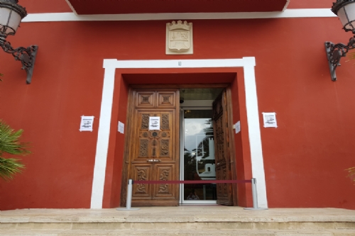 Puerta del Ayuntamiento