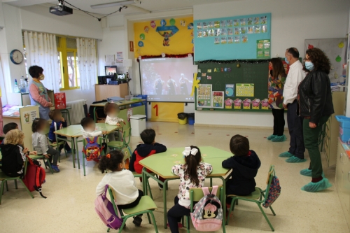 Visita a los colegios videollamada virtual con los Reyes Magos II