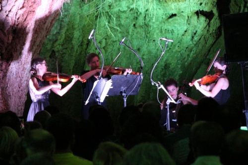 Actuación Quartetto Nero en el Estrecho de la Agualeja de Aledo