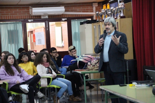 Conferencia de Enric Garriga a los alumnos del IES Miguel Hernández